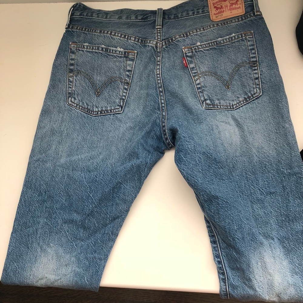 Women’s straight leg vintage Levi’s W28 L32